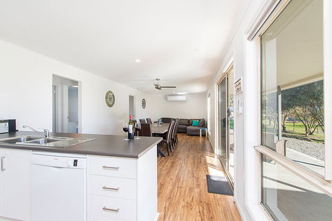 32 West B & B - Accommodation Asia 1