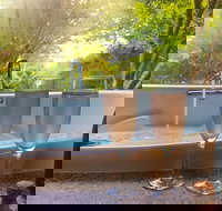 Adelaide Hills Retreats - The Nest - Accommodation Guide