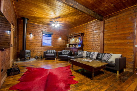 Blaxland's Cottage - Accommodation Asia 1