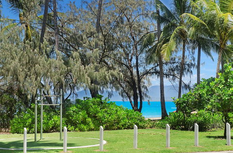 By The Sea Port Douglas - Accommodation China 0