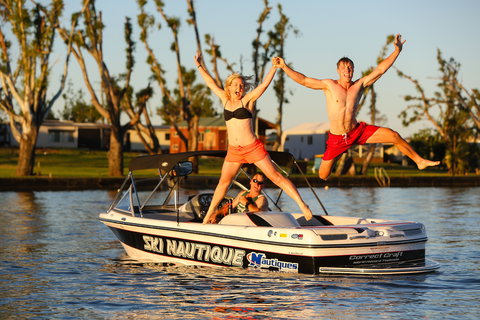 DC On The Lake - Accommodation Asia 2