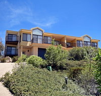 Dromaius 5 - Accommodation Guide