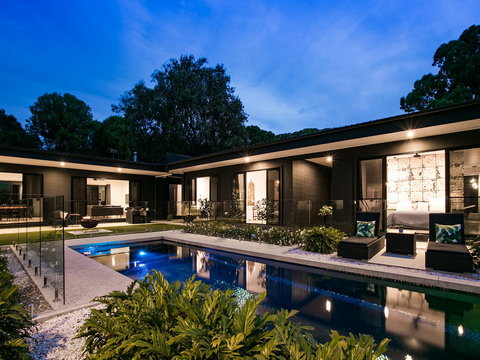 Friday Sabai - Accommodation Asia 1