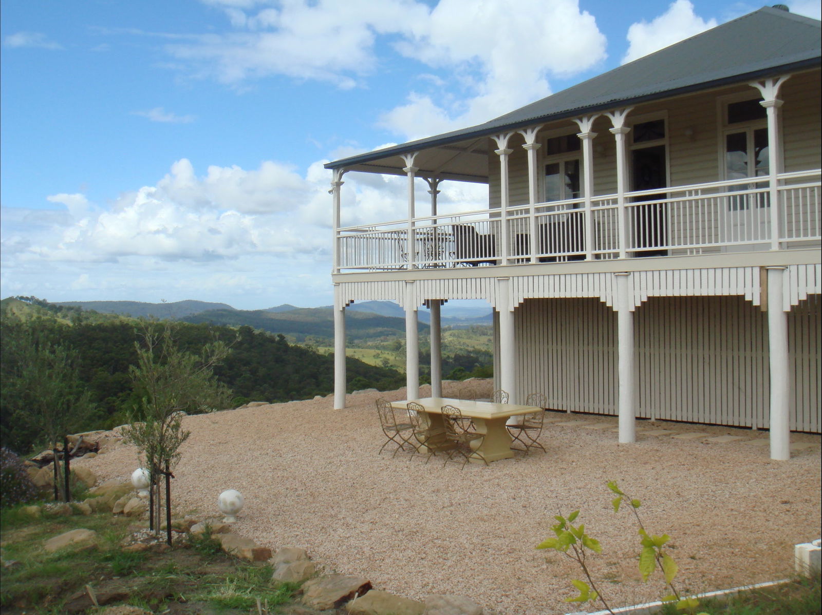 Cannon Creek QLD Accommodation China
