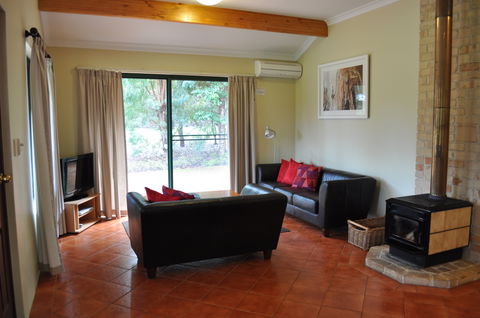 Karri Valley Chalets - Accommodation Guide 1