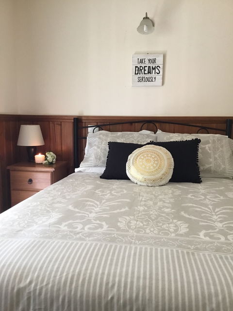 Koonwarra Cottages - Accommodation Guide 2