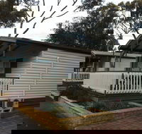 Lake Albert Caravan Park Meningie SA - Accommodation Asia