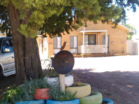 Lyns Hideaway - Accommodation Asia 0