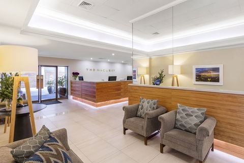 Macleay Hotel - Accommodation Guide 1