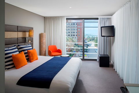 Novotel Newcastle Beach - Accommodation Asia 0