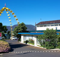 Riverfront Motel and Villas