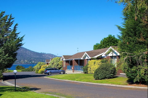 Riverfront Motel And Villas - Accommodation Guide 2