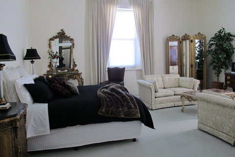 Stanley Grammar Country House - Accommodation Asia 1