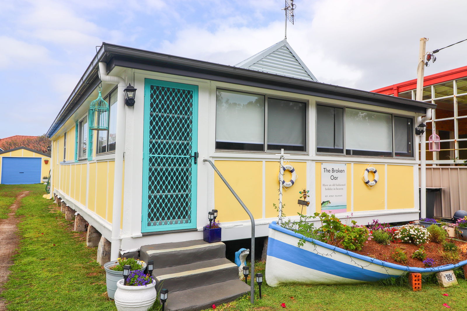 Pelican NSW Accommodation Asia