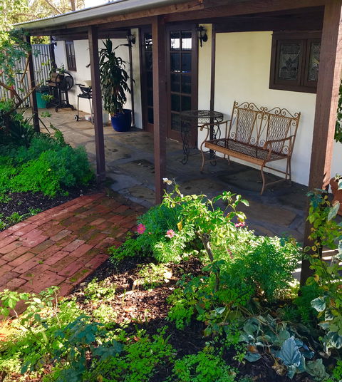 3 Divas Accommodation - The Moscato Cottage - Accommodation China 0