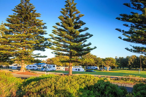 Beachport Caravan Park - Accommodation China 1