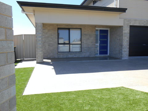 Blue Door Retreat - Accommodation Guide 0