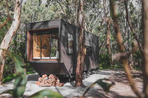 CABN Chloe - Blewitt Springs - Accommodation Asia 0