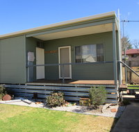 Caddy Shack Dunedoo - Accommodation Guide