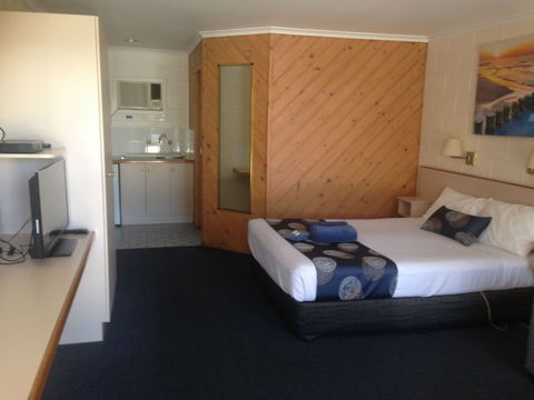 Cunningham Shore Motel - Accommodation China 1