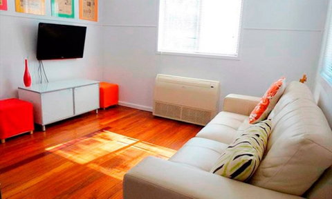 Ella May Holiday Flats - Accommodation Asia 0