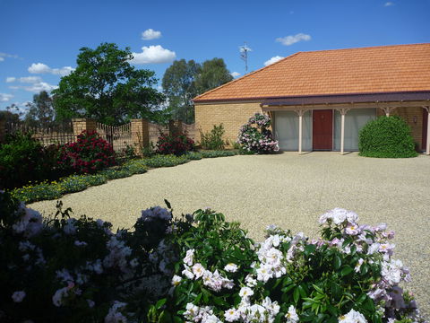 Fairways Bed And  Breakfast At Jerilderie - Accommodation Guide 1