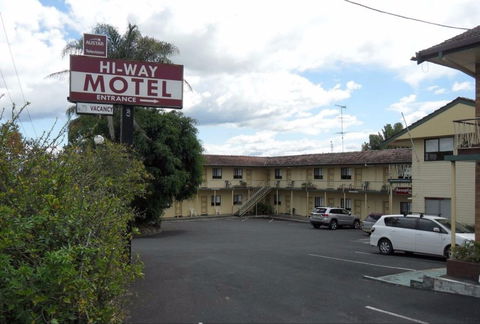 Hi-Way Motel - Accommodation Guide 0
