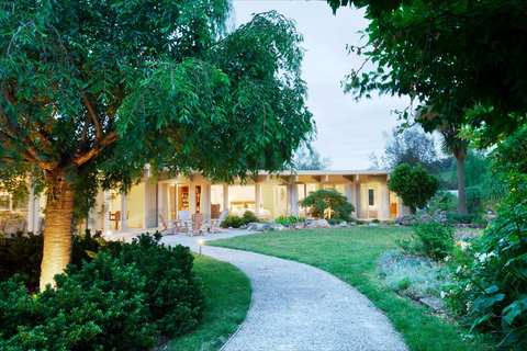 Lonsdale Park On The Yarra - Accommodation Asia 0