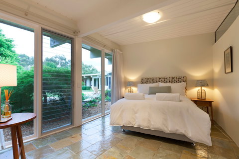 Lonsdale Park On The Yarra - Accommodation Asia 2