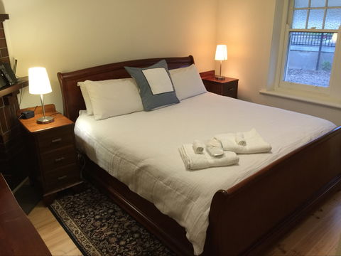 MacDonnell House, Naracoorte - Accommodation Asia 1