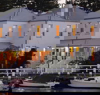 Oscars Waterfront Boutique Hotel - Accommodation Guide