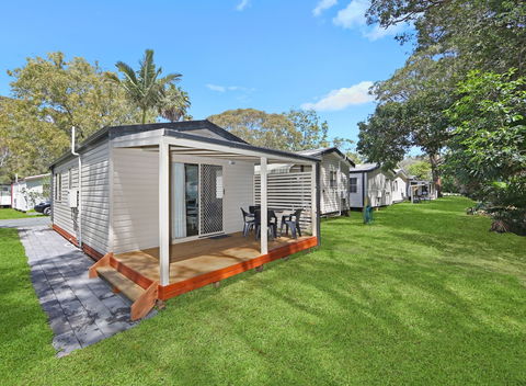 Pacific Palms Caravan Park - Accommodation Guide 0