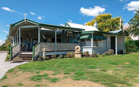 Pitstop Lodge B & B - Accommodation Asia 2