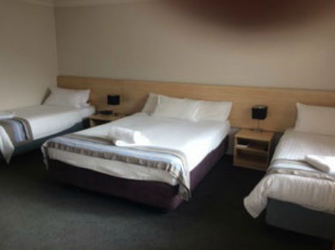 Red Cedar Motel: Muswellbrook - Accommodation China 0