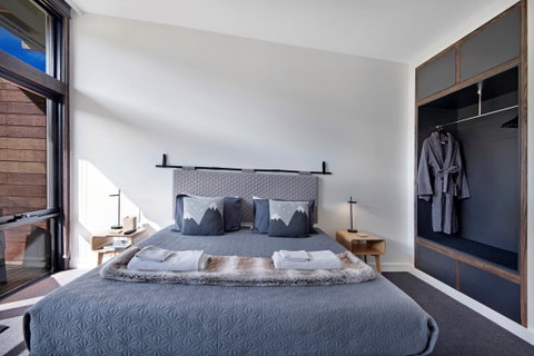Snohus Two - Accommodation Guide 1