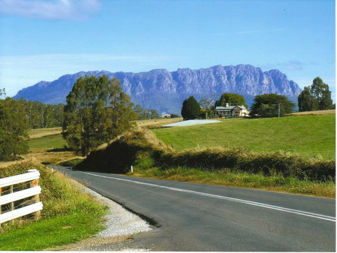 White Hawk Accommodation - Accommodation Asia 0