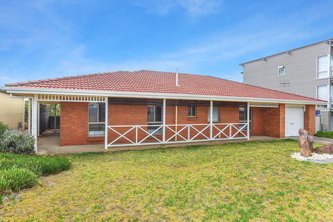 34 Newell Avenue, Middleton - Accommodation China 2