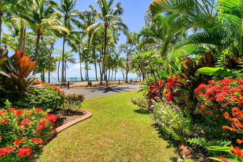 Agincourt Beachfront Apartments - Accommodation Asia 0