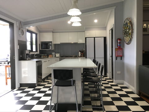 Area 51 Warwick - Accommodation Asia 1