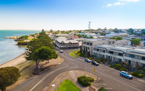 Aurora Ozone Hotel - Accommodation Guide 1