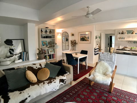 Bangalow Studio Apartment - Accommodation Asia 2