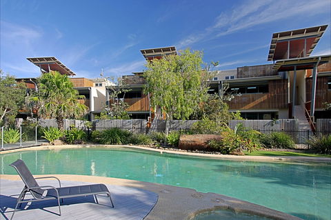 Beach Villa 17, East On Byron - Accommodation Asia 1