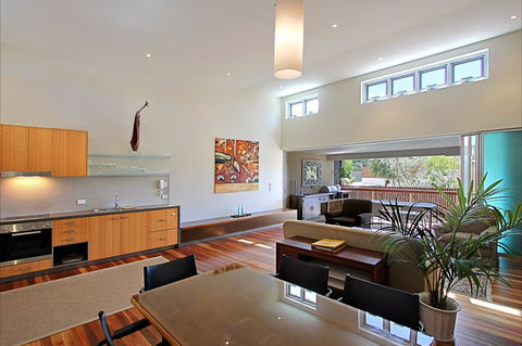 Beach Villa 17, East On Byron - Accommodation Asia 2