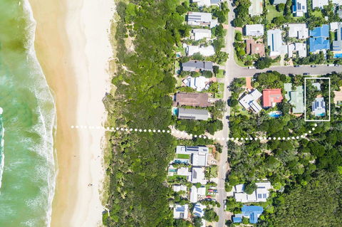 Beach Chalet - Accommodation Asia 2