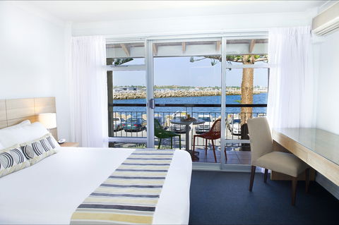 Be. Fremantle Serviced Apartments - Accommodation Guide 1
