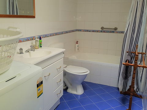 Blue Manna Waters – Apartment A - Accommodation China 2