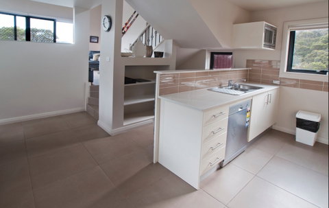 Blues Air 4 - Accommodation Guide 2