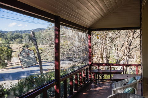 Capers Cottage - Accommodation Asia 2