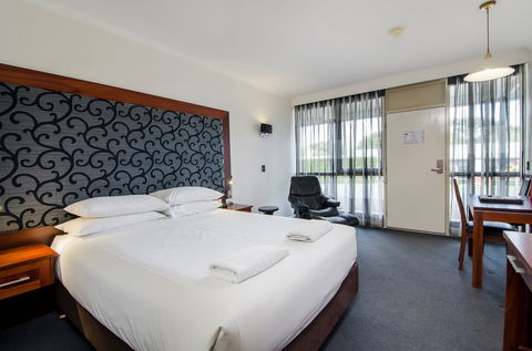 Commodore On The Park - Accommodation China 2