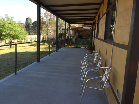 Coonandry Cottage - Accommodation Guide 2